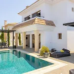 Sunnyvillas-3br New Modern Villa-private Pool-hvn Villa *