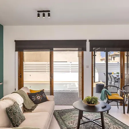 Sunnyvillas-3br New Modern Villa-private Pool-hvn Villa *