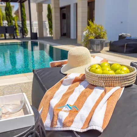 Villa Sunnyvillas-3br New Modern Villa-private Pool-hvn Paralimni