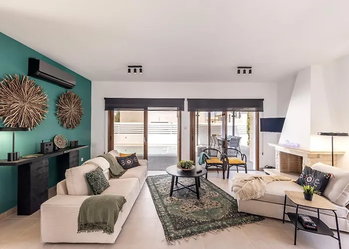 Sunnyvillas-3br New Modern Villa-private Pool-hvn