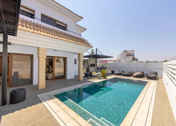 Sunnyvillas-3br New Modern Villa-private Pool-hvn Paralimni