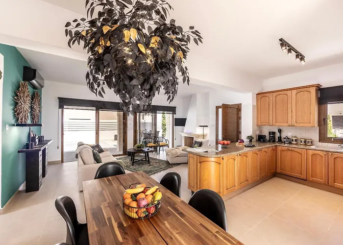 Sunnyvillas-3br New Modern Villa-private Pool-hvn Paralimni