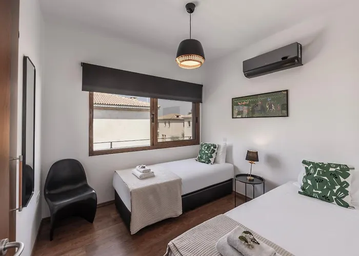 Sunnyvillas-3br New Modern Villa-private Pool-hvn Villa *